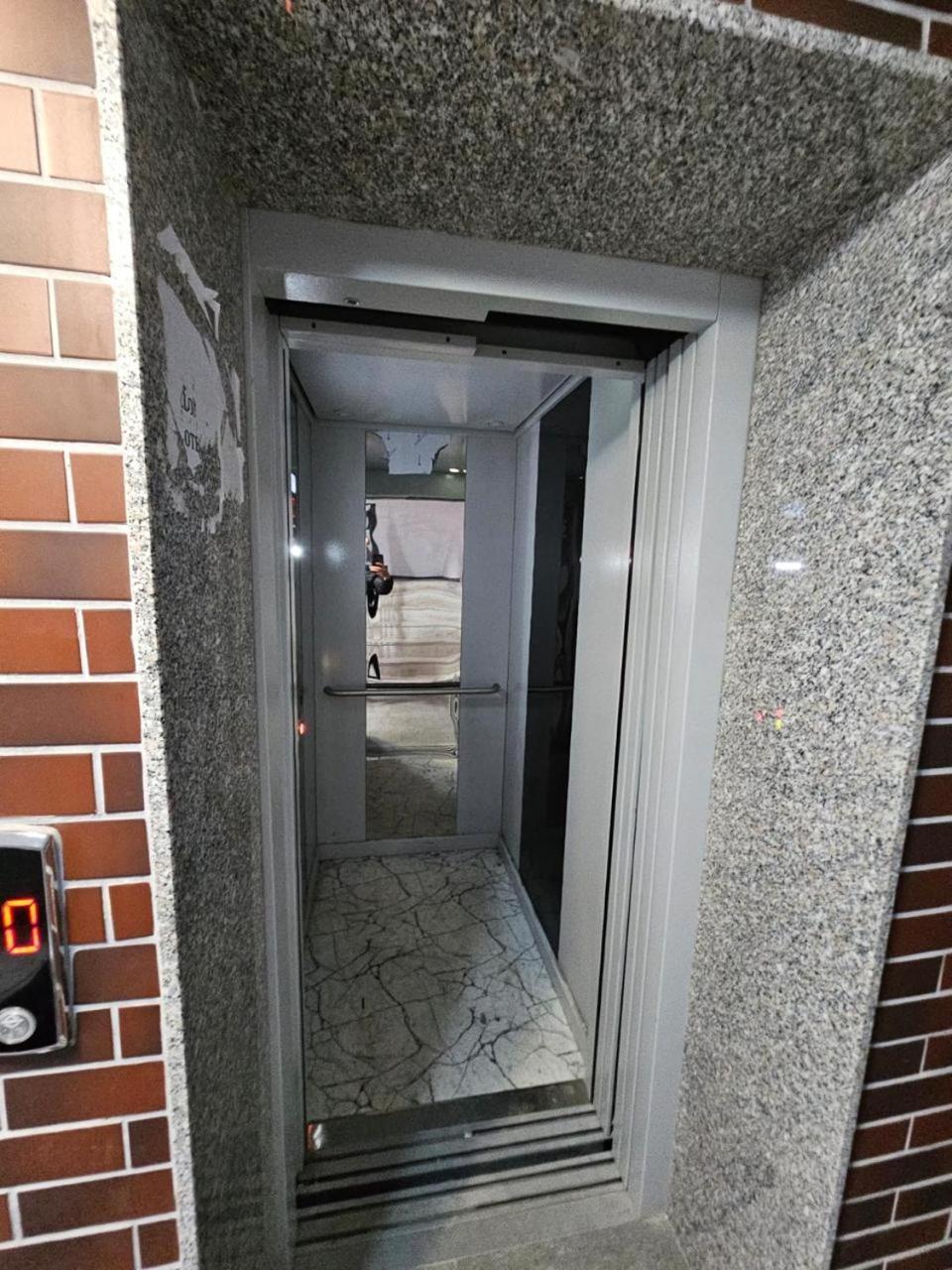Cozy Near New Bazaar & Free Parking